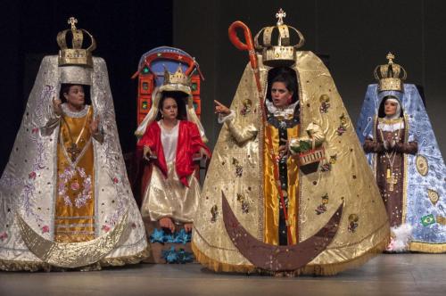 Vírgenes en pugna - Obra teatral